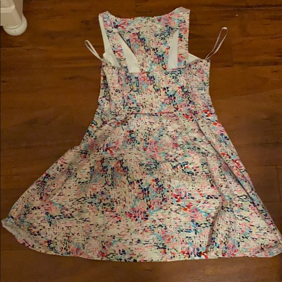 Colorful Guess Dress - Picture 2 of 3